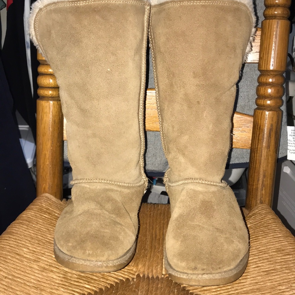 Target off brand xhilaration ugg boots size 8